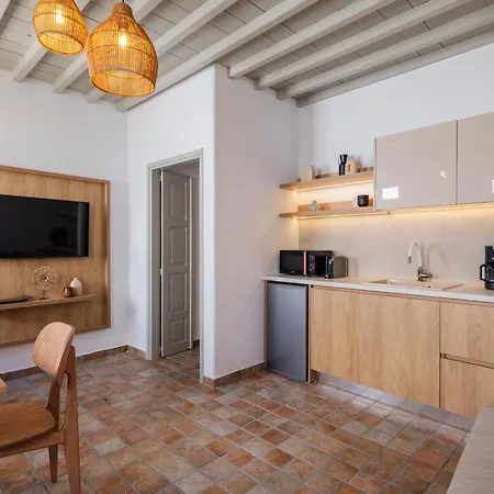 Mr & Mrs Mykonos The