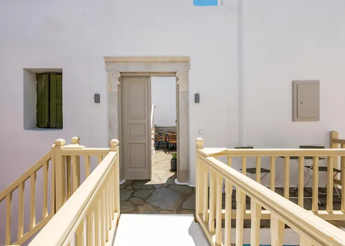 Mr & Mrs Mykonos The *