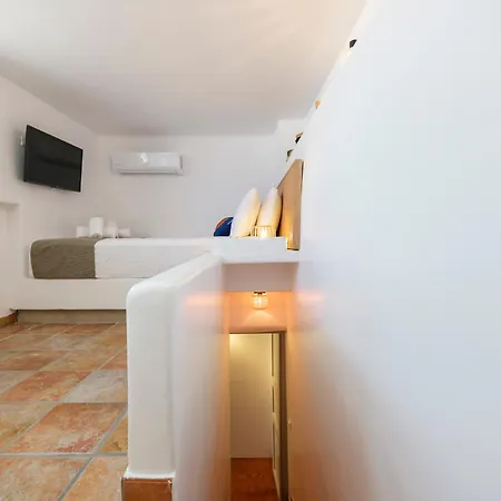 Mr & Mrs Mykonos The